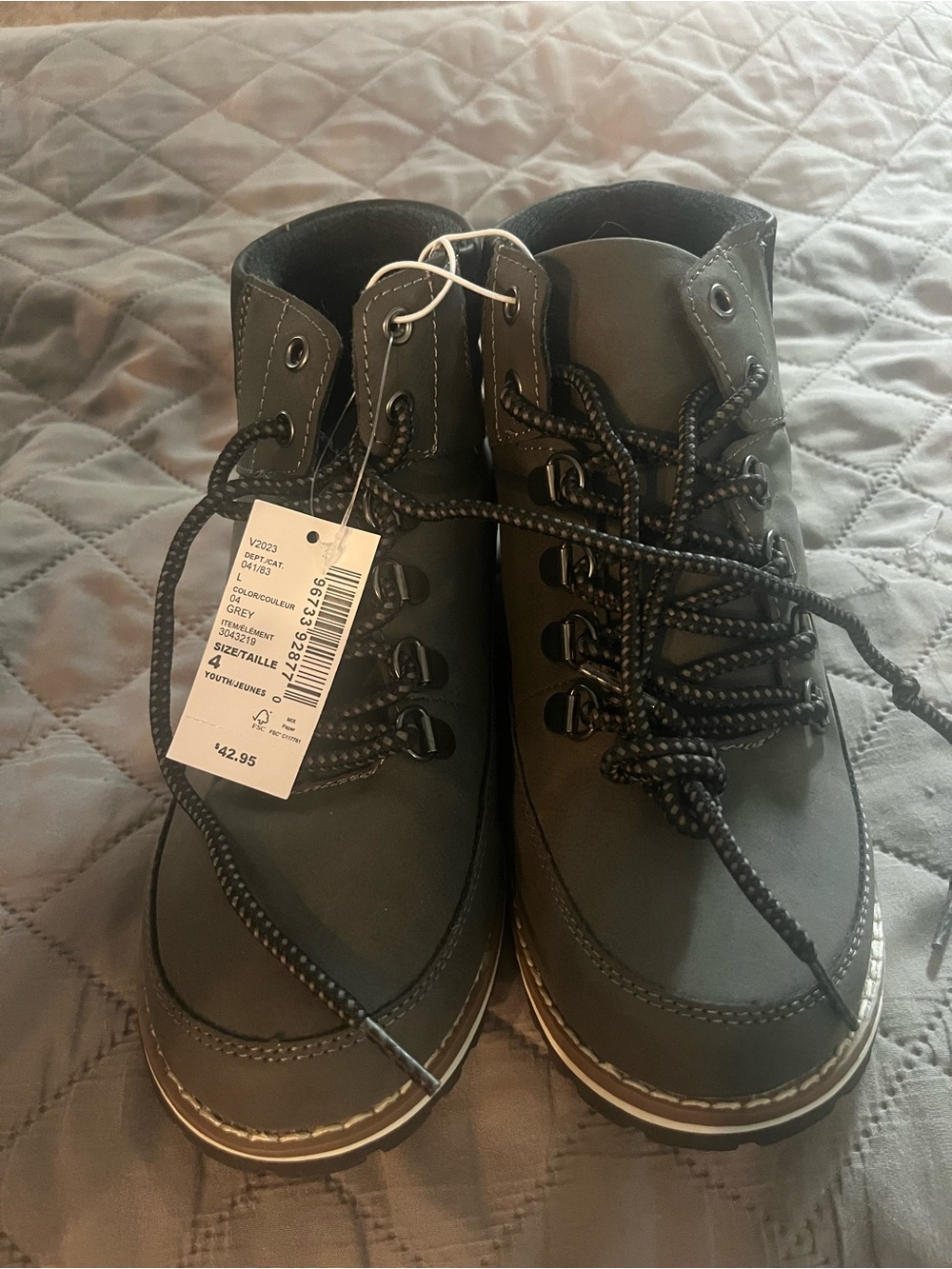 NWT Children’s Place Kids Grey Lace-Up Hiking Boots
